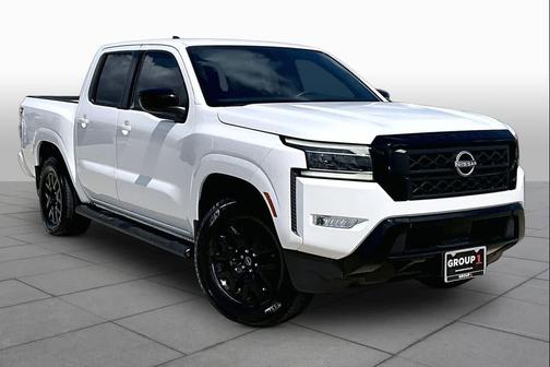 Glacier White 2023 Nissan Frontier SV