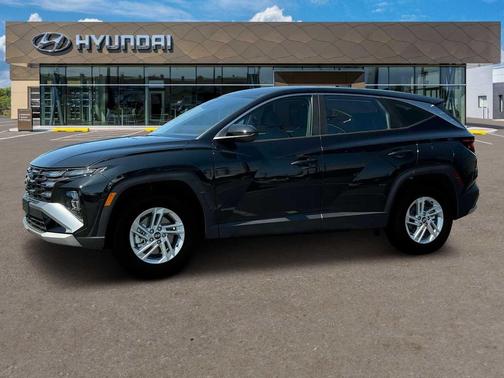 Phantom Black 2025 Hyundai TUCSON SE