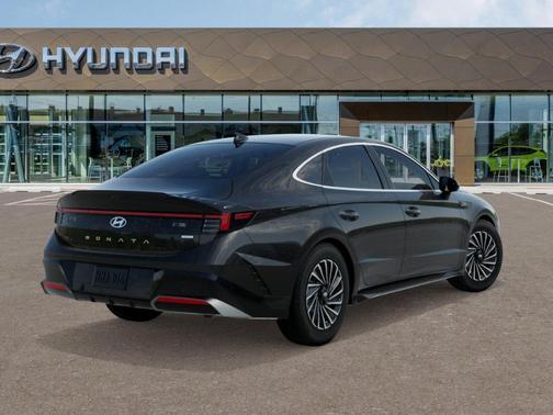 2025 Hyundai SONATA Hybrid SEL
