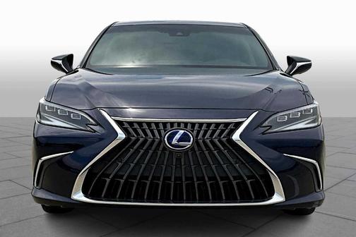 2022 Lexus ES 300h Ultra Luxury