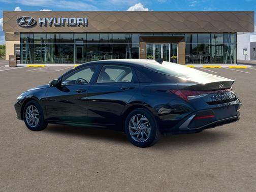 2025 Hyundai ELANTRA HEV Blue