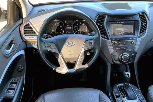 2017 Hyundai SANTA FE Limited Ultimate