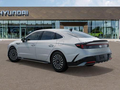 2025 Hyundai SONATA Hybrid SEL