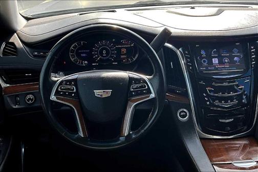 2016 Cadillac Escalade ESV Luxury