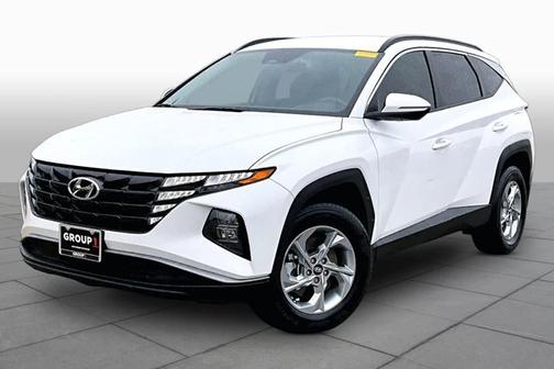 White 2023 Hyundai TUCSON SEL