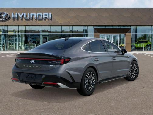 2025 Hyundai SONATA Hybrid Limited