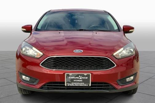 Photo 3 of 32 of 2015 Ford Focus SE