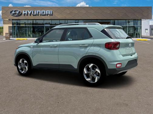 2025 Hyundai VENUE Limited
