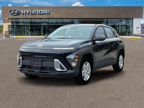 2025 Hyundai KONA SE