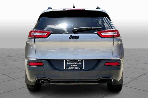 2017 Jeep Cherokee Sport