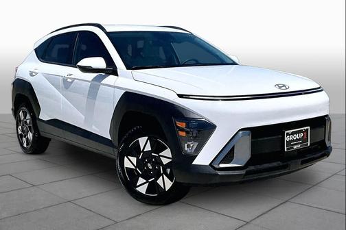 Atlas White 2025 Hyundai KONA SEL
