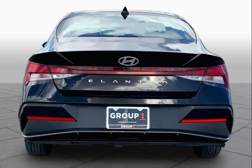 Abyss Black 2024 Hyundai ELANTRA SEL