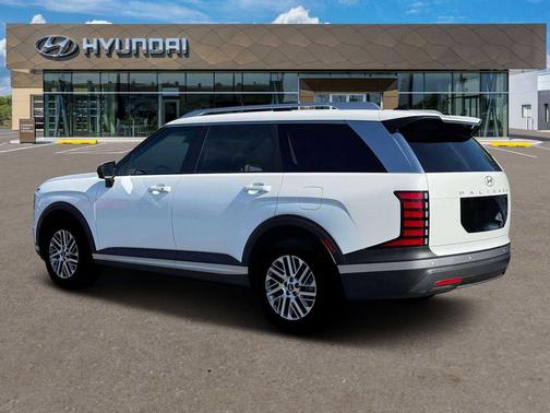 Creamy White Pearl 2026 Hyundai PALISADE SEL 7P