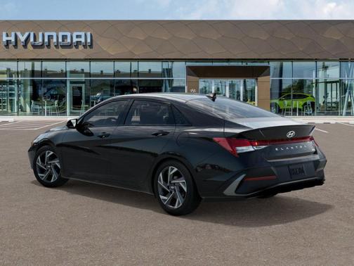 2025 Hyundai ELANTRA HEV SEL