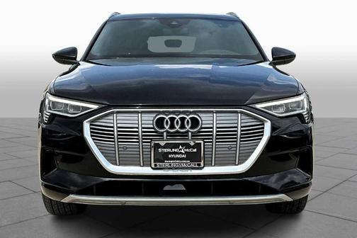 2022 Audi e-tron Premium