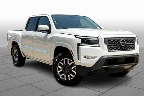 2024 Nissan Frontier SL
