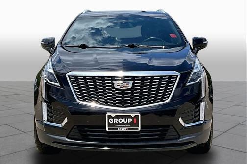 Stellar Black Metallic 2022 Cadillac XT5 Luxury