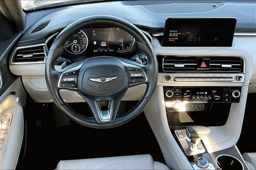 2025 Genesis G70 2.5T