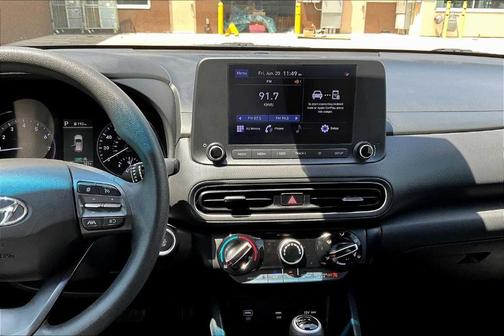 2022 Hyundai KONA SEL