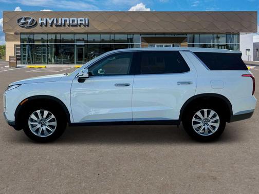 2025 Hyundai PALISADE SE
