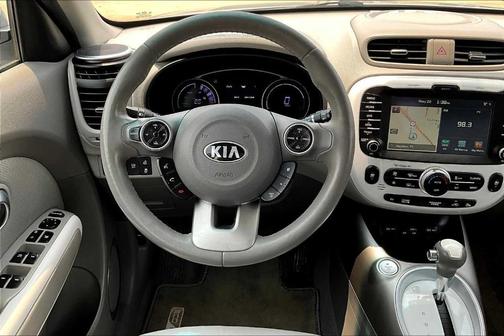 2016 Kia Soul EV +