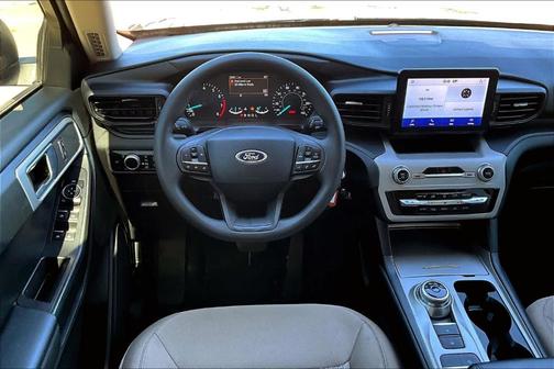 2023 Ford Explorer Base