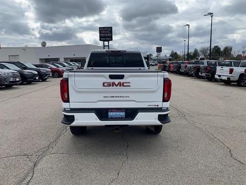 2022 GMC Sierra 2500 AT4