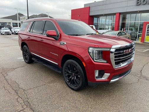 2022 GMC Yukon SLT