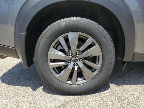 Gun Metallic 2024 Nissan Pathfinder SV 4WD