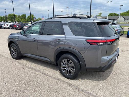 Gun Metallic 2024 Nissan Pathfinder SV 4WD