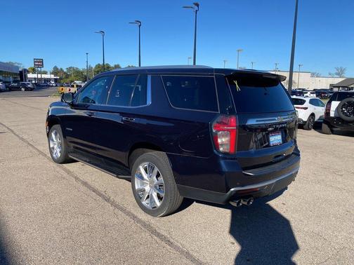 2022 Chevrolet Tahoe 4WD High Country