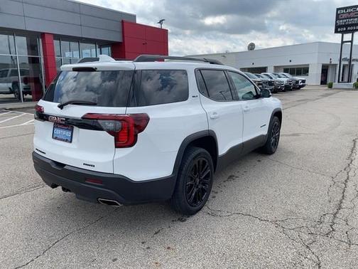 2023 GMC Acadia AWD SLT
