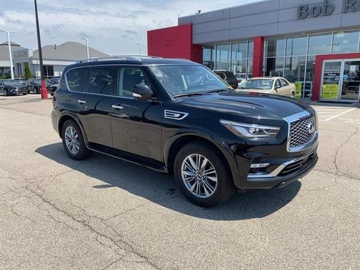 2023 INFINITI QX80 Luxe