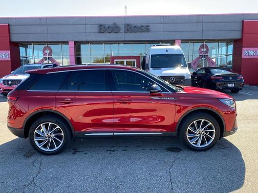 2024 Lincoln Corsair Premiere