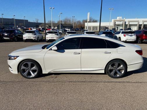 2020 Honda Accord Touring 2.0T