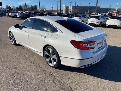 2020 Honda Accord Touring 2.0T