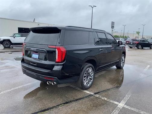 2023 GMC Yukon XL Denali Ultimate