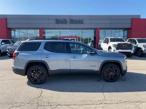 2023 GMC Acadia AWD SLT