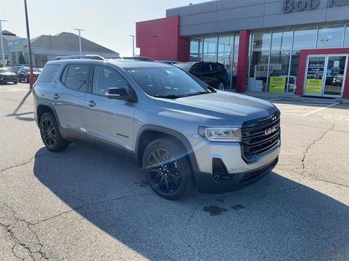 2023 GMC Acadia AWD SLT
