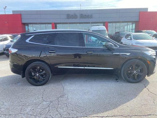2023 Buick Enclave Essence AWD