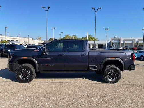 2024 GMC Sierra 2500 AT4