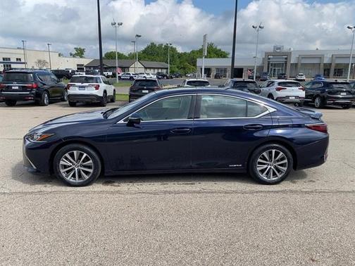 2021 Lexus ES 300h Base