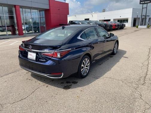 2021 Lexus ES 300h Base