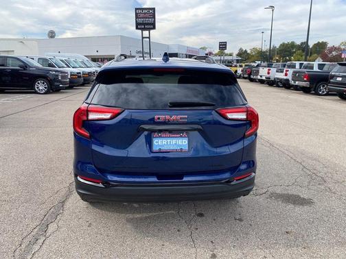 2022 GMC Terrain SLE