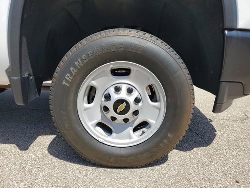 Summit White 2022 Chevrolet Silverado 2500 WT