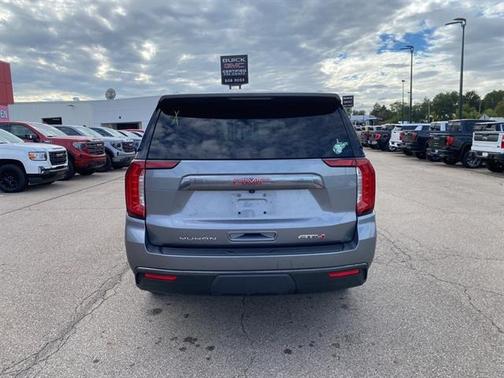 2021 GMC Yukon XL 4WD AT4