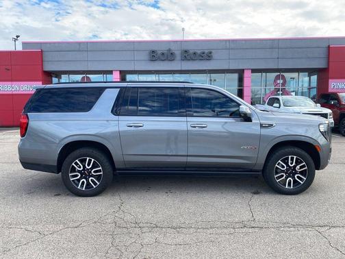 2021 GMC Yukon XL 4WD AT4