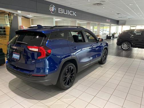 2022 GMC Terrain SLE