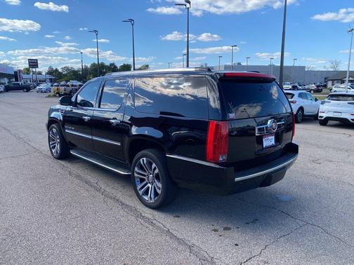 2013 Cadillac Escalade ESV Luxury