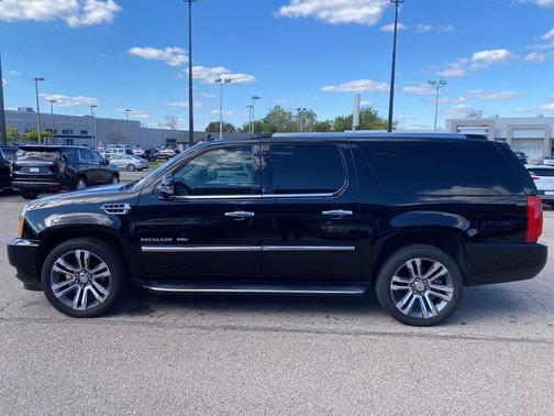 2013 Cadillac Escalade ESV Luxury